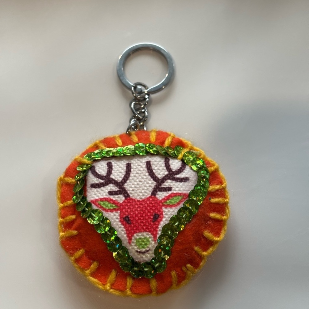Festive Reindeer Keychain with Sequins - Picture 3 of 4